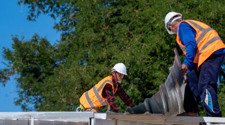 Expert Emergency Roof Repairs services in Reva, SD